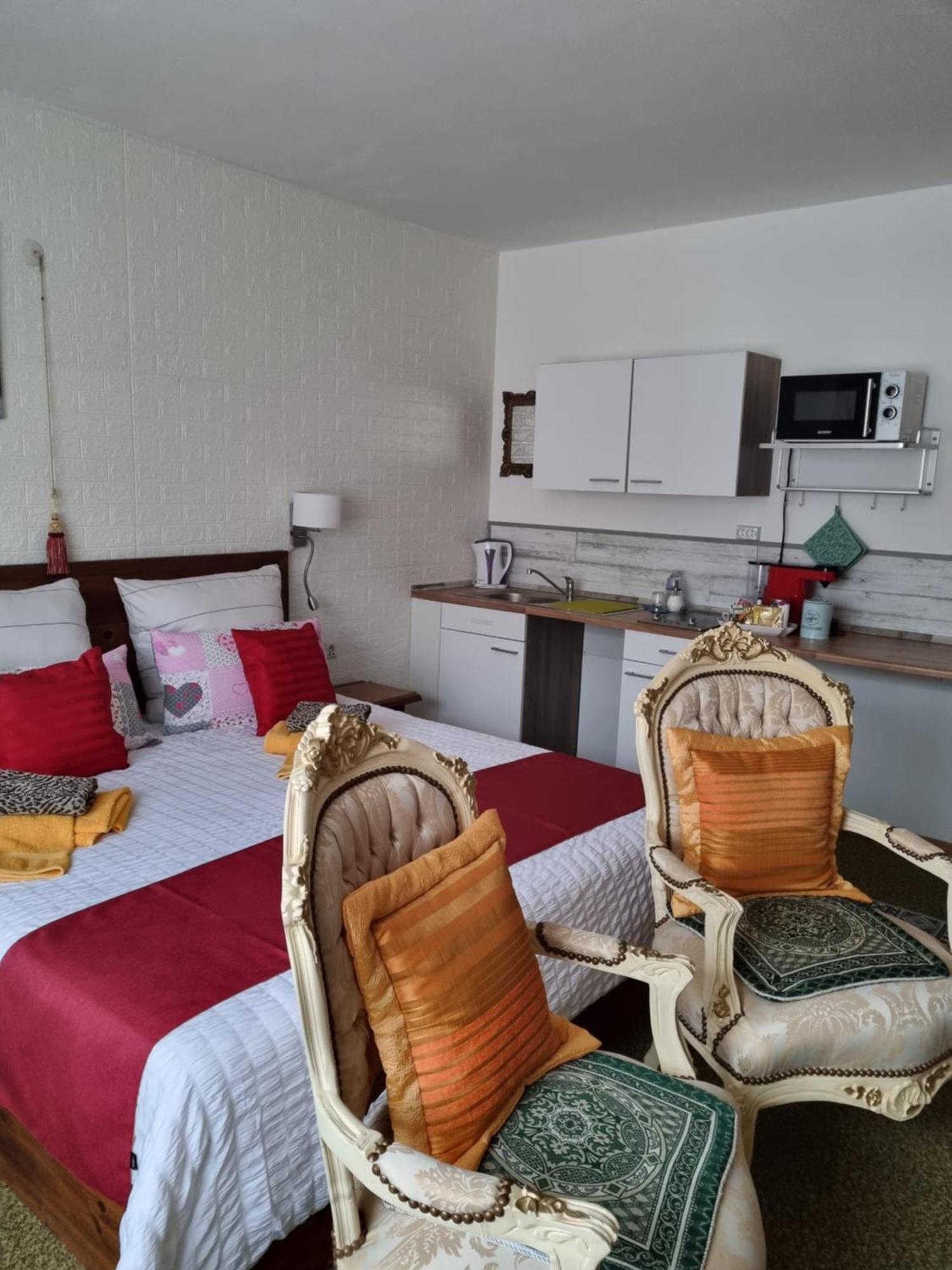Haus Isabella Appartement Lutzerath Buitenkant foto